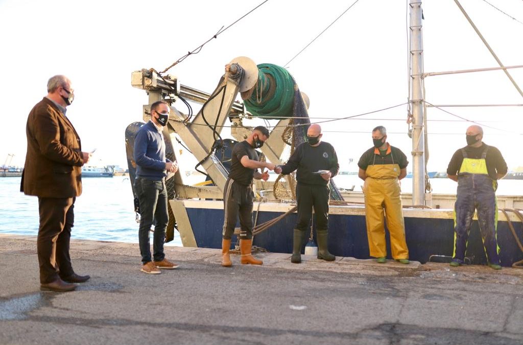 El GALP Mar de l’Ebre dona mascaretes al sector de la pesca i aqüicultura de les Terres de l’Ebre